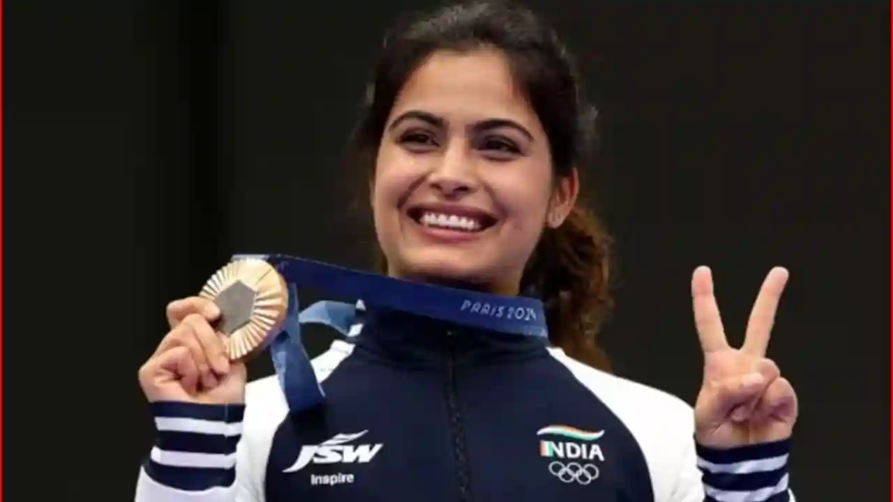 Manu Bhaker Welcome Ceremony: मनु भाकर 2 मेडल जीतकर देश लौटीं, दिल्ली एयरपोर्ट पर जोरदार स्वागत, देखें सबसे पहला वीडियो